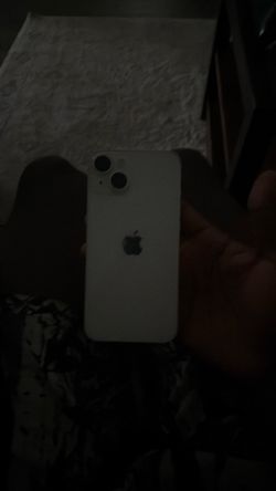 Apple iPhone White Dual Camera Iphone 13 or 14