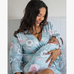 Maternity Floral Blue and Pink Robe Size S / M