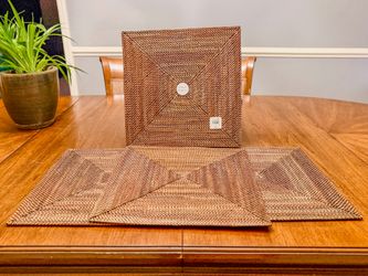 (4) Williams and Sonoma: Nito Square Placemats