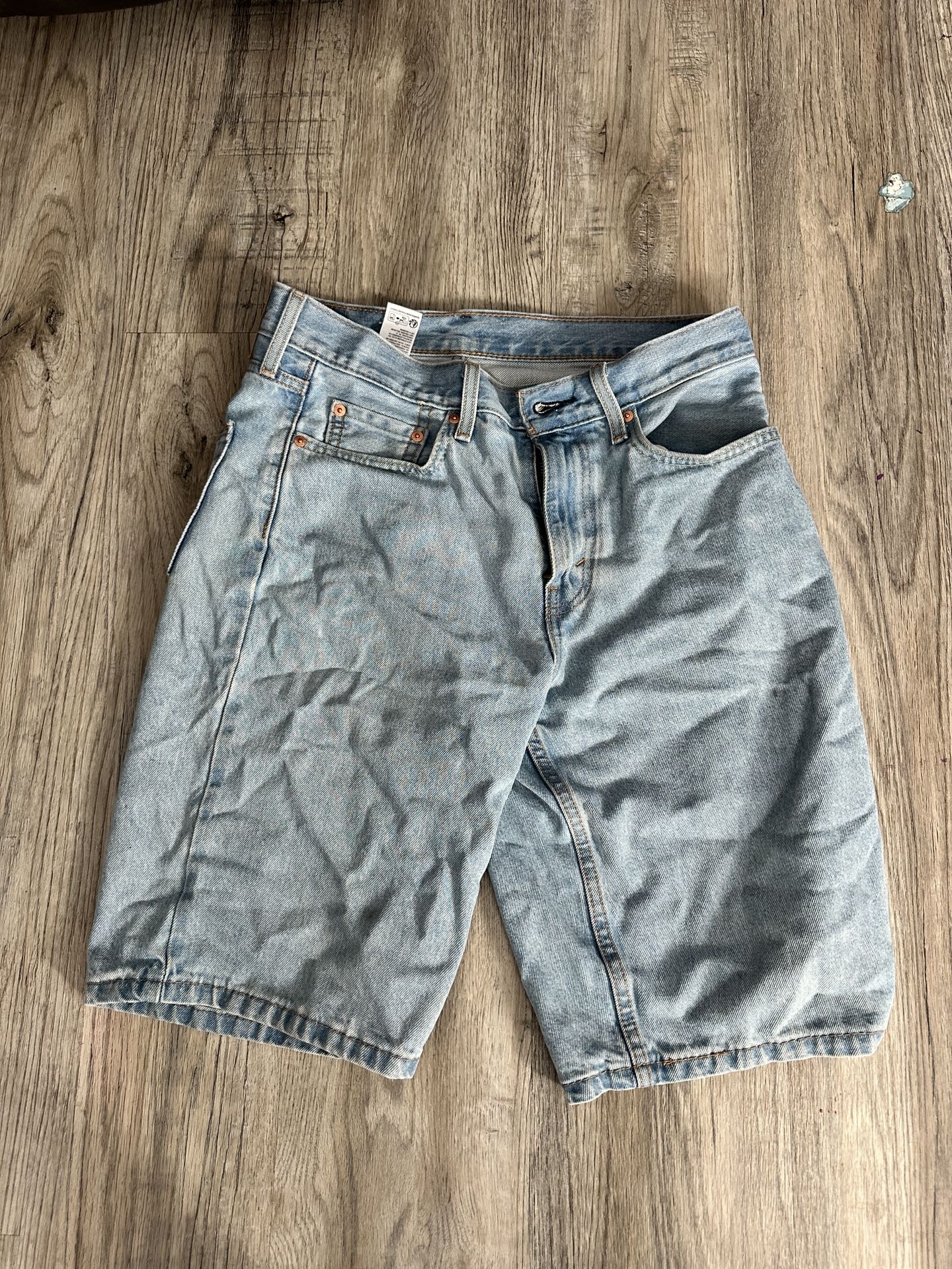 469 Levi’s Jorts