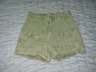 American Eagle Highest Rise 90s Boyfriend Cargo Shorts Green Size 000