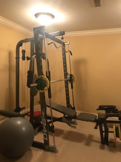 Proform C480 Multi Function Self Spotting Bench Press for Sale in Indianapolis IN OfferUp