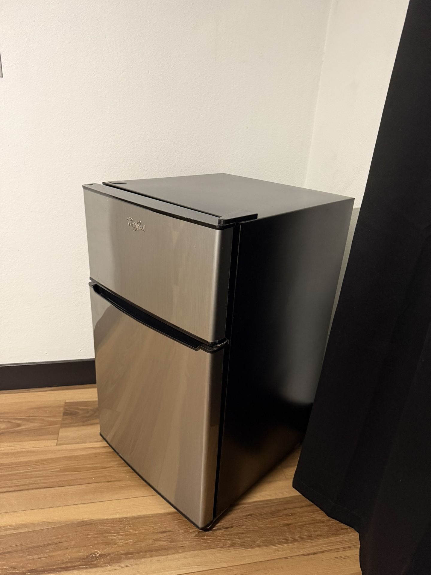 Whirlpool Mini Fridge