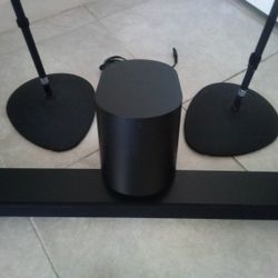 Vizio Surround Sound with Bar