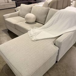 Modern 90” Sectional Sofa — Reversible Chaise + Storage  FREE LOCAL DELIVERY 🚚 