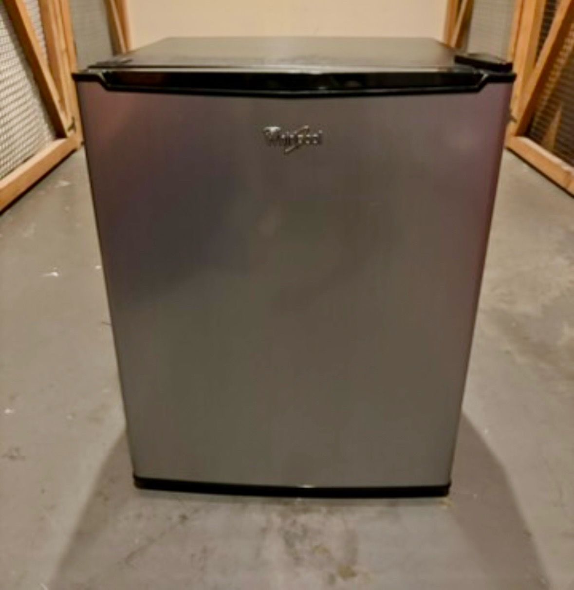Whirlpool Mini Refrigerator