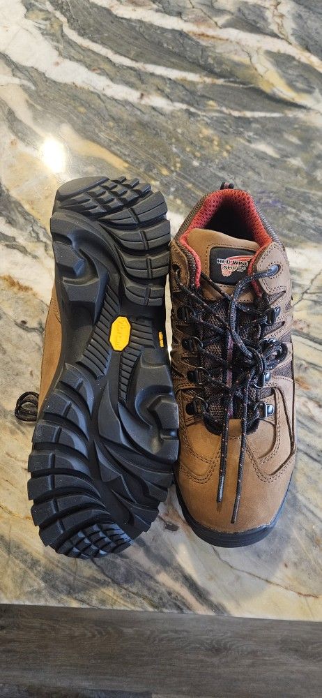 Red Wing TruHiker steel toe shoe