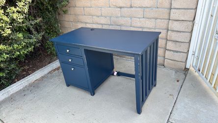 Free Wooden Desk
