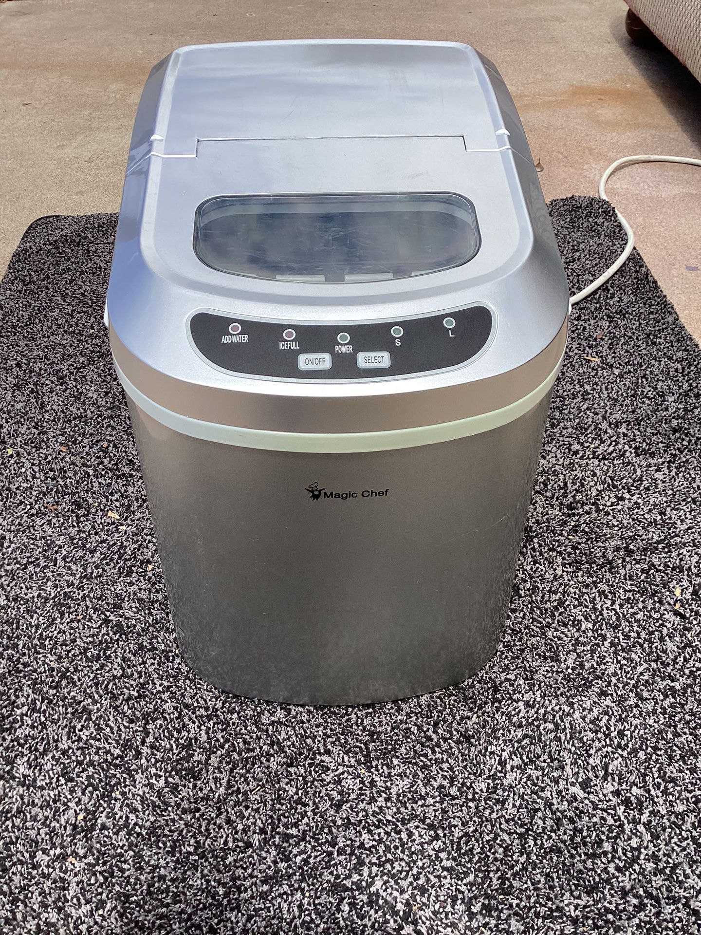 Magic Chef Ice Maker for Sale in Mesa, AZ - OfferUp