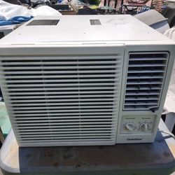 10,000 BTU Window Air Conditioner Older AC Unit But Good Quality