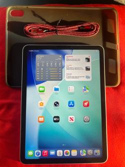 iPad Air 4 Generation ( Like New )