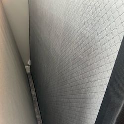 Corsicana Queen Mattress and Boxspring