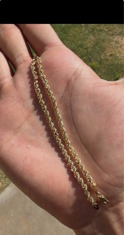 10kt Gold rope bracelet !