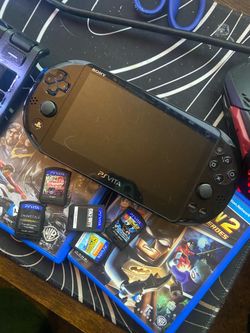 PS Vita 2000 Bundle