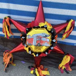 Firefighter Truck Bola Star Pinata 