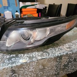 Headlights Range Rover Evoque 