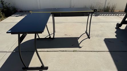 Black Computer Desk with Keyboard Tray