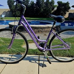 Diamondback Vital Two -Womens BIKE