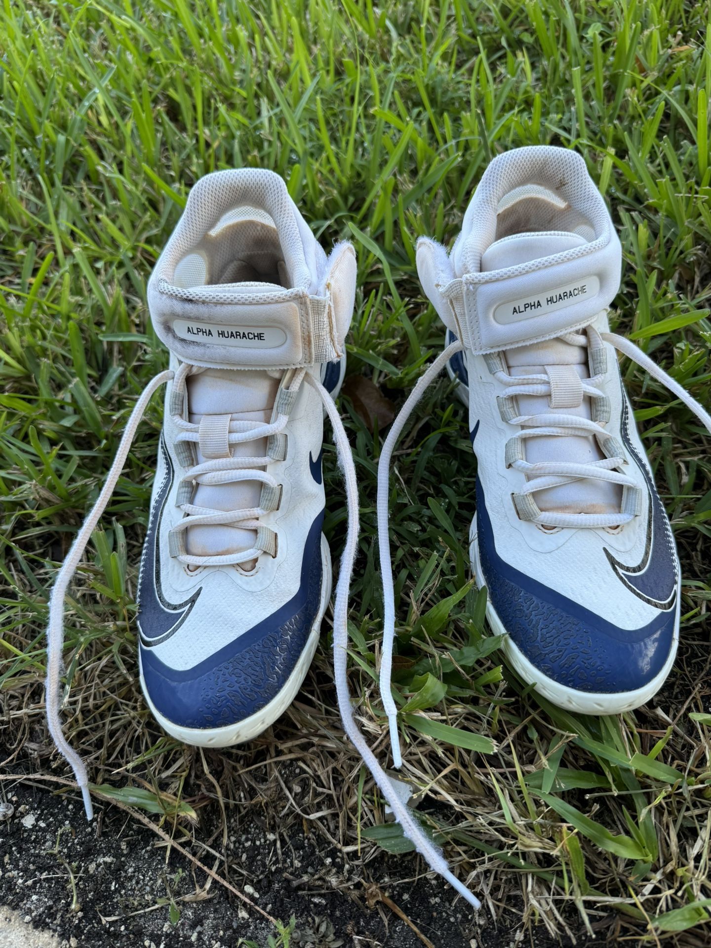 Nike Alpha Huarache Elite 4 Mid - Botines de béisbol para hombre, Blanco/Azul marino medianoche-platino puro