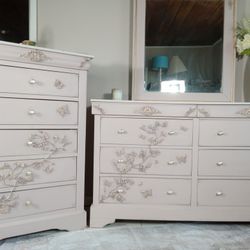 Dresser Set