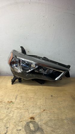 2014 to 2020 Toyota 4Runner passenger side headlight