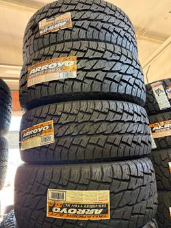 ‼️🚨vendo set de llantas 285 45 22 arroyo allterain tires