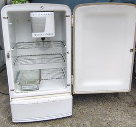 1950's Classic Fridge Delivered