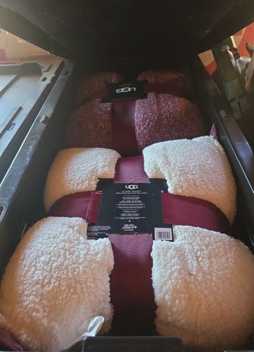 Ugg Pillow Sets
