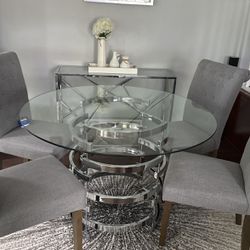 Complete Dining Table Seat With The Side Table