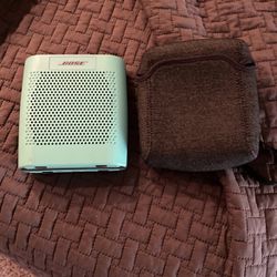 Bose color sound link with case