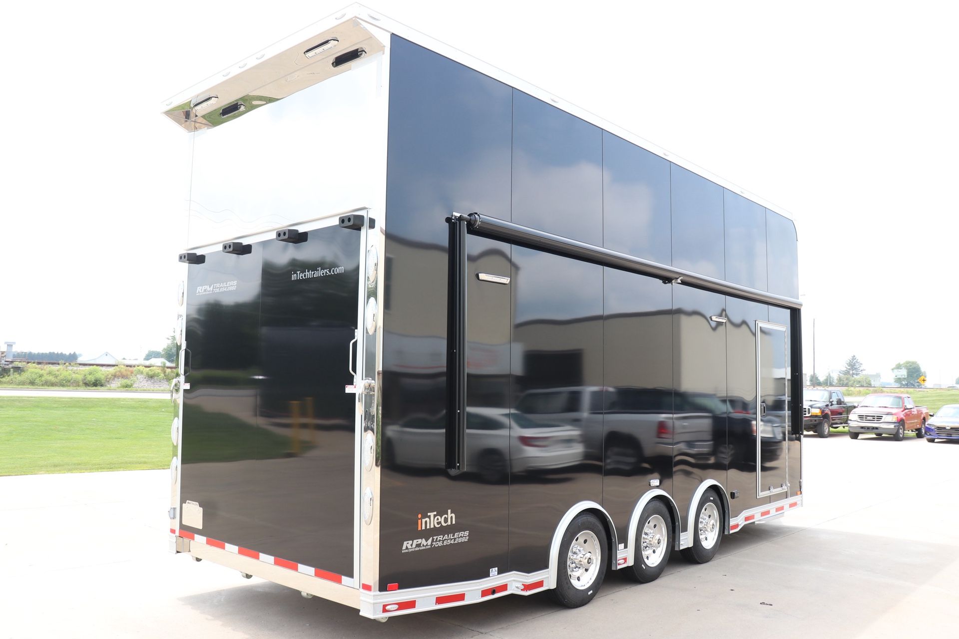 InTech Stacker Trailer