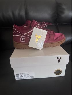 KOBE DUNKS