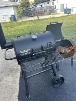 Dyna Glo Signature Select Smoker