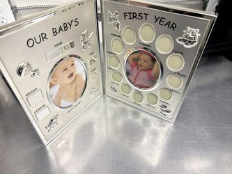 NEW! Baby's 1st year monthly frame 