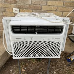 Hisense 8,000 BTU Window Air Conditioner - DC Inverter - Smart/Wi-Fi