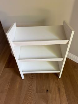 Pottery Barn Kids Bookshelf