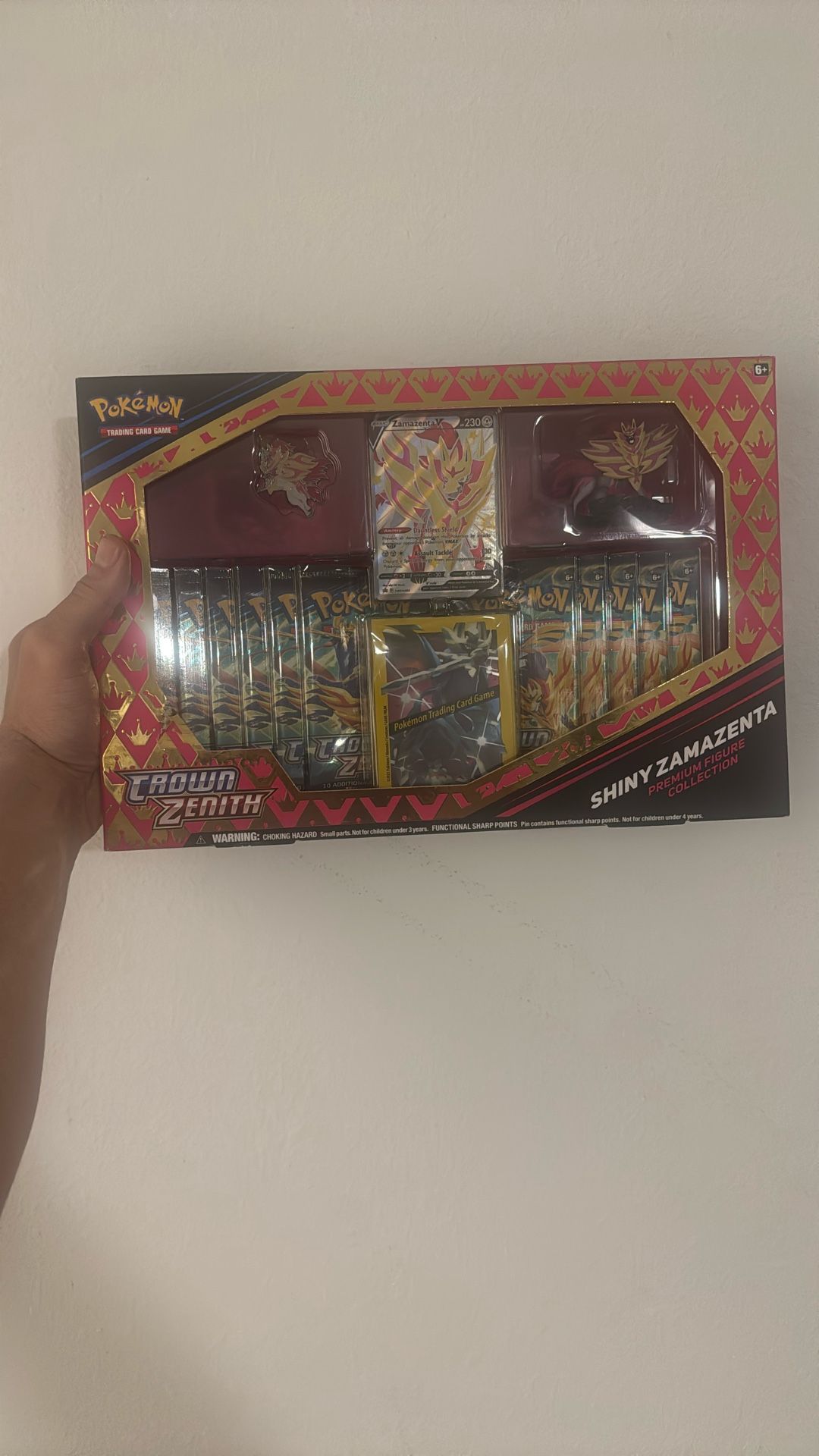 Crown Zenith Shiny Zamazenta Premium Figure Collection