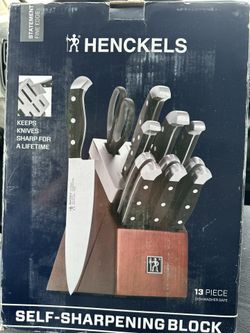 Henckels 13 Piece Knive Set
