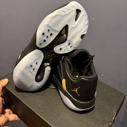  AIR JORDAN 11 CMFT LOW 
