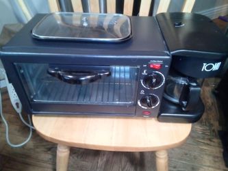 3 in 1 toaster oven/ coffee maker
