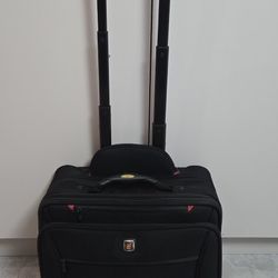 WENGER SWISS GEAR BLACK 17" ROLLING CARRY ON LAPTOP & BRIEFCASE