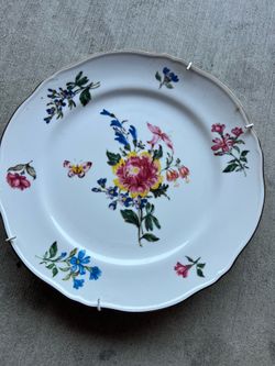 Wall decor plate