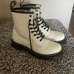Womens Doc Martens 1460 8-Eye Boot - White Size 8
