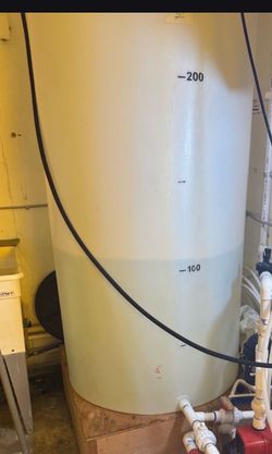 Water tank 300 gallons