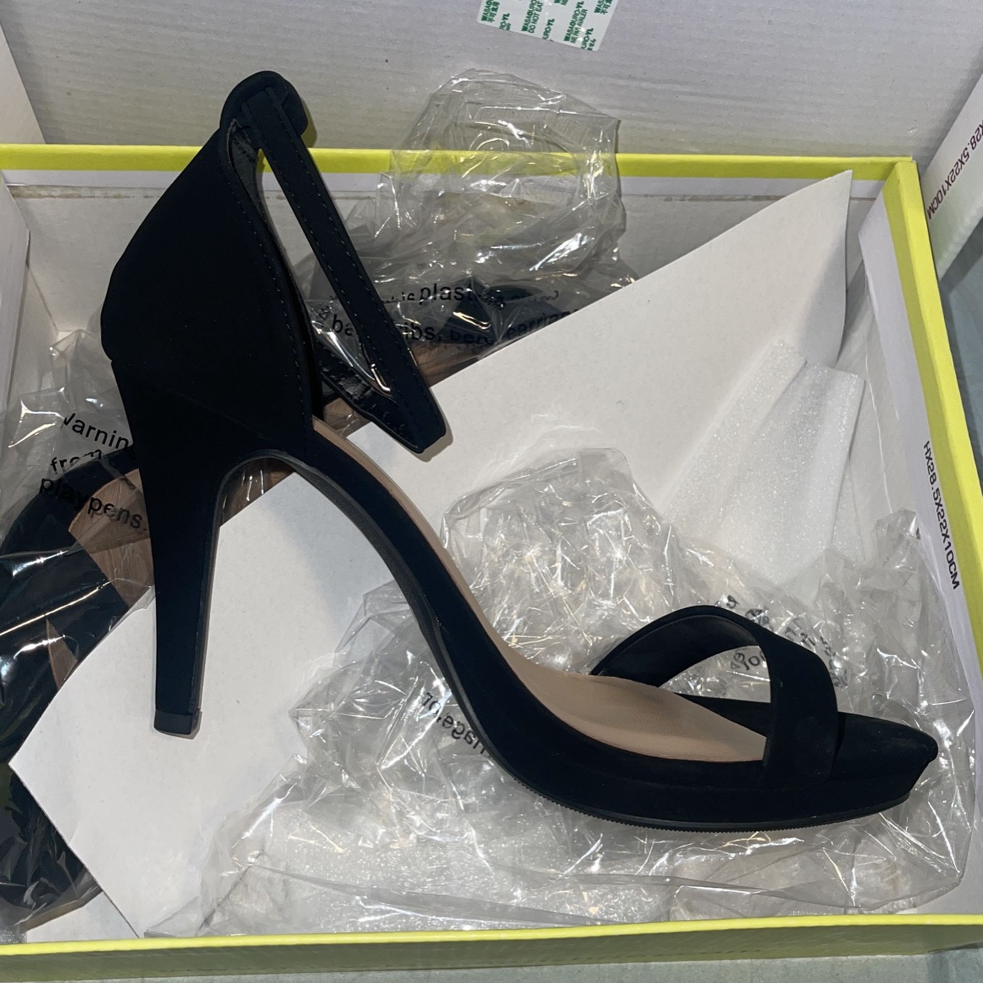 Black Heels Size 8