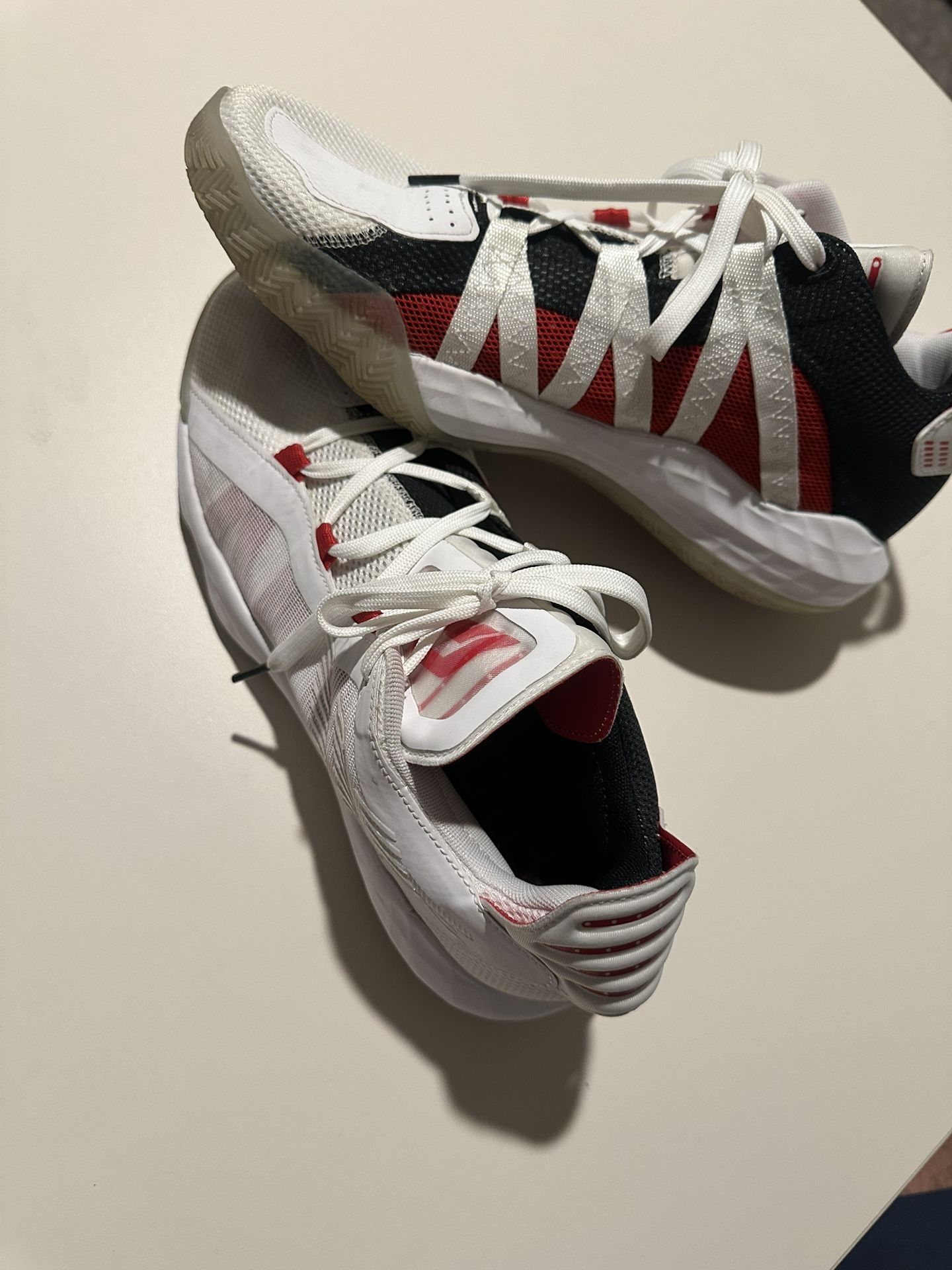 Dame 6 Basketball Shoe