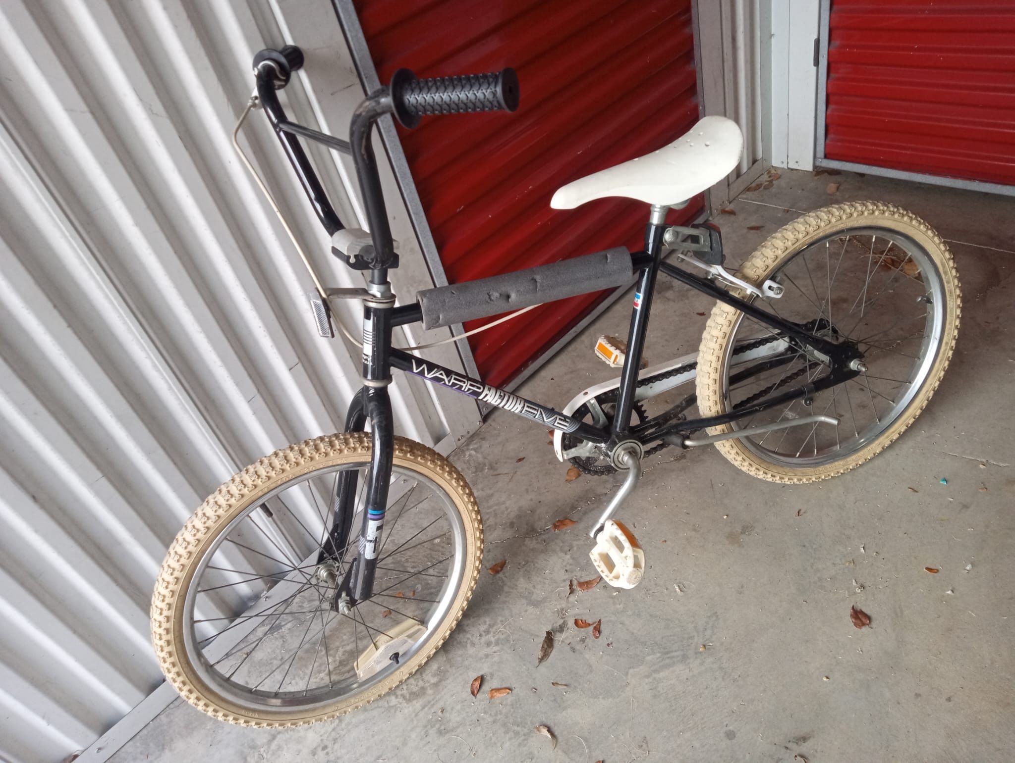 Vintage 1980's Huffy Warp Factor 5 BMX Bicycle