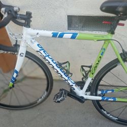 Cannondale Road Bike