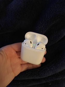 Apple AirPods