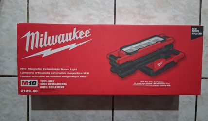 Milwaukee m18 Magnetic Extendable Boom Light ( TOOL ONLY))